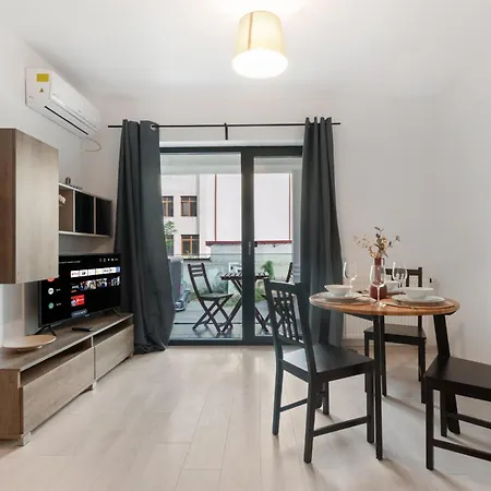 Maia Apartment